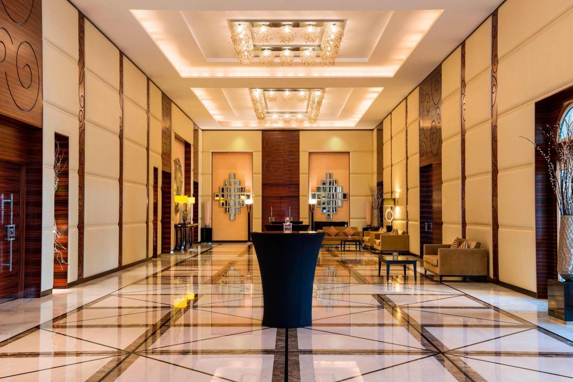 The Westin Dubai Mina Seyahi Beach Resort And Waterpark Luaran gambar Lobby
