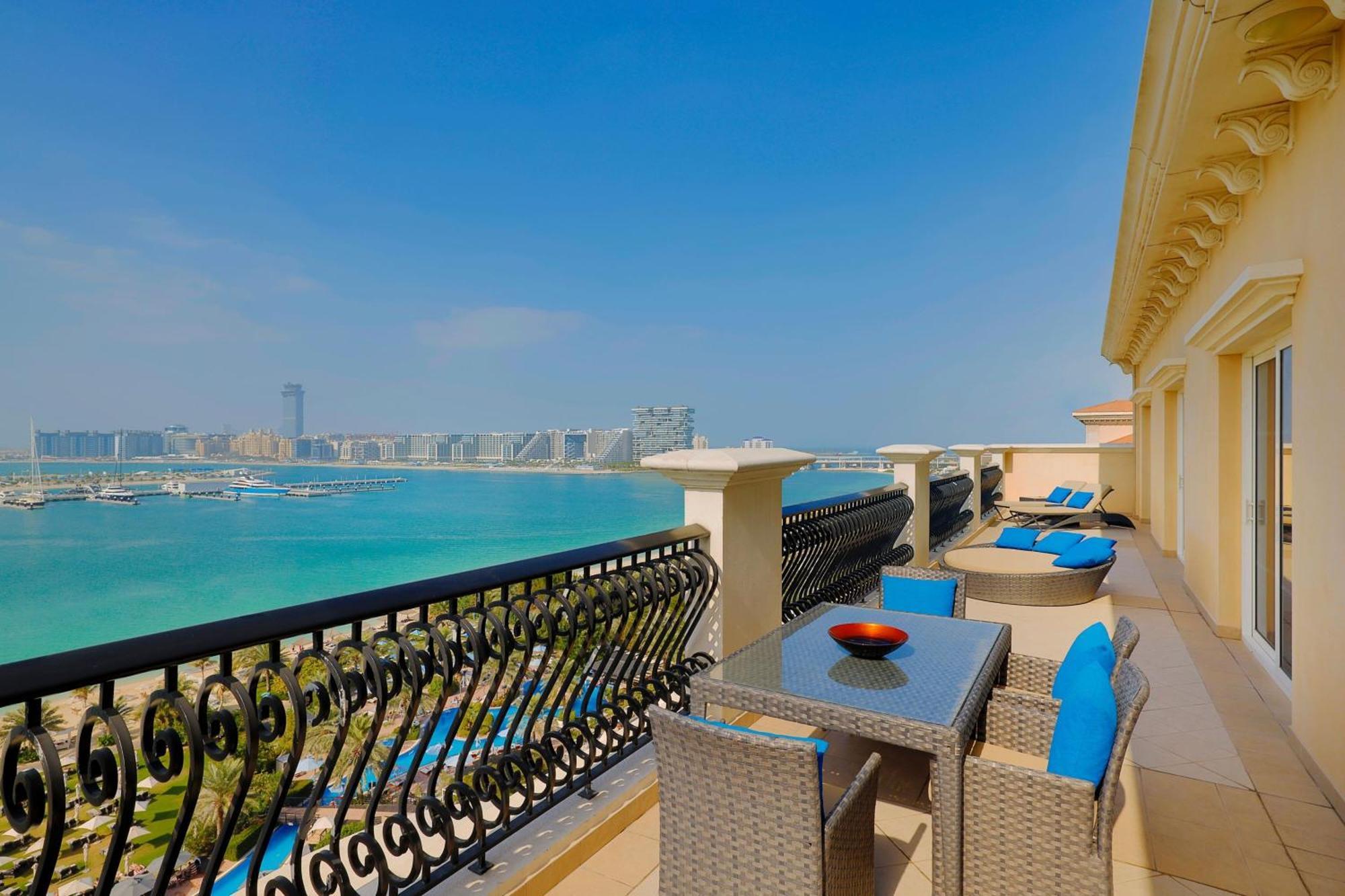 The Westin Dubai Mina Seyahi Beach Resort And Waterpark Luaran gambar View from the hotel